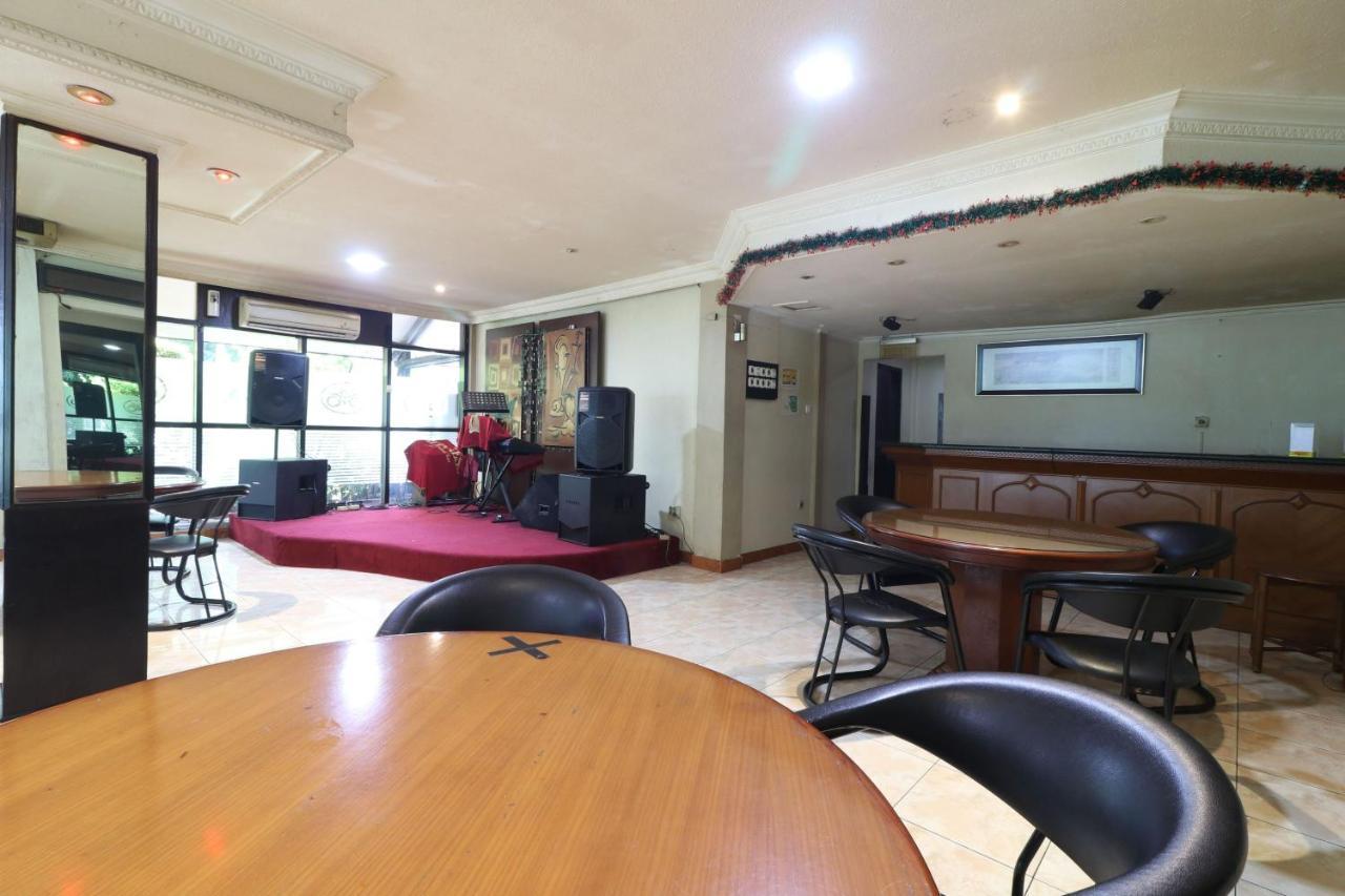 C'One Hotel Pulomas Jakarta Kültér fotó