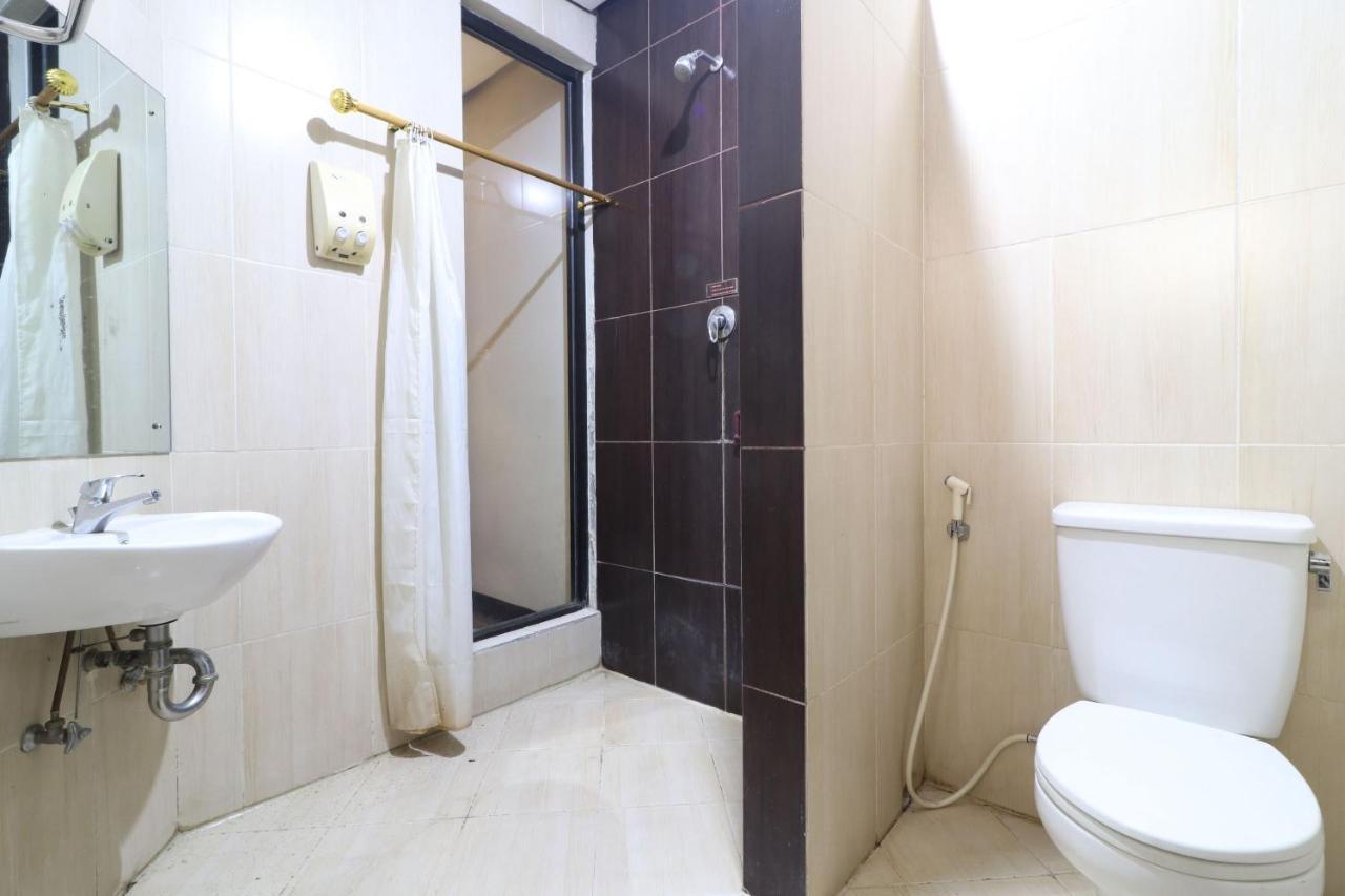 C'One Hotel Pulomas Jakarta Kültér fotó